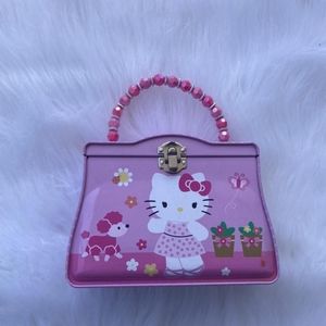 Hello Kitty tin purse